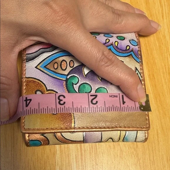 HANDPAINTED ABSTRACT WALLET 🎨 - Picture 16 of 17